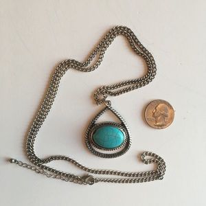 Tilly’s necklace